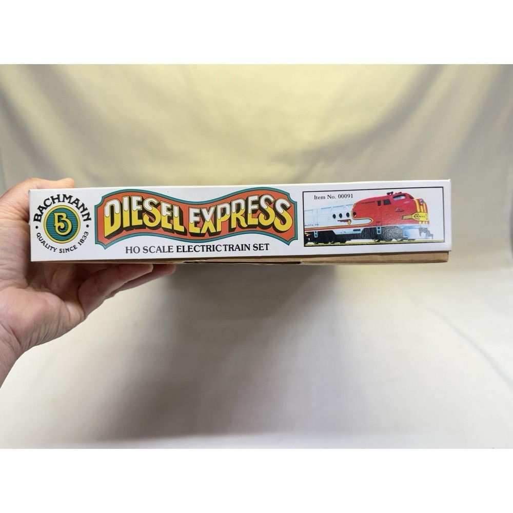 Bachmann Electric Train Set HO Scale Diesel Express #00091 - *New Open Box* - Picture 6 of 6